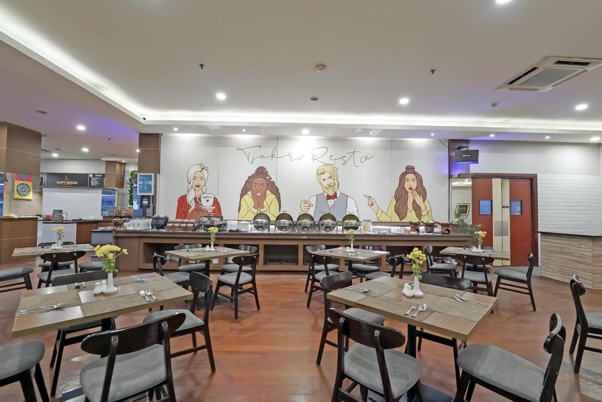 Tjokro Hotel Klaten Esterno foto
