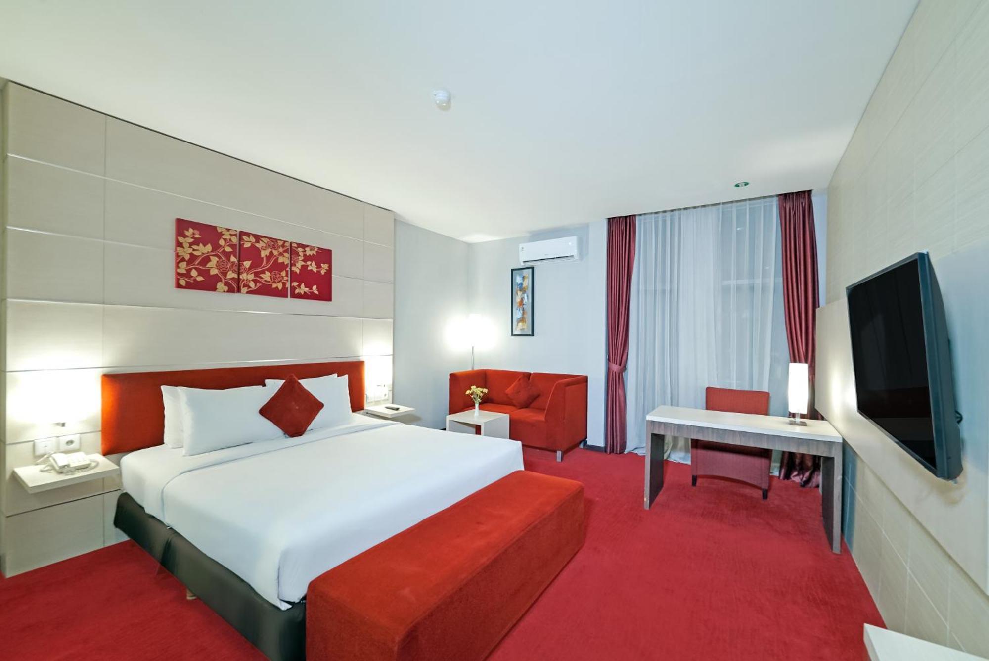 Tjokro Hotel Klaten Esterno foto
