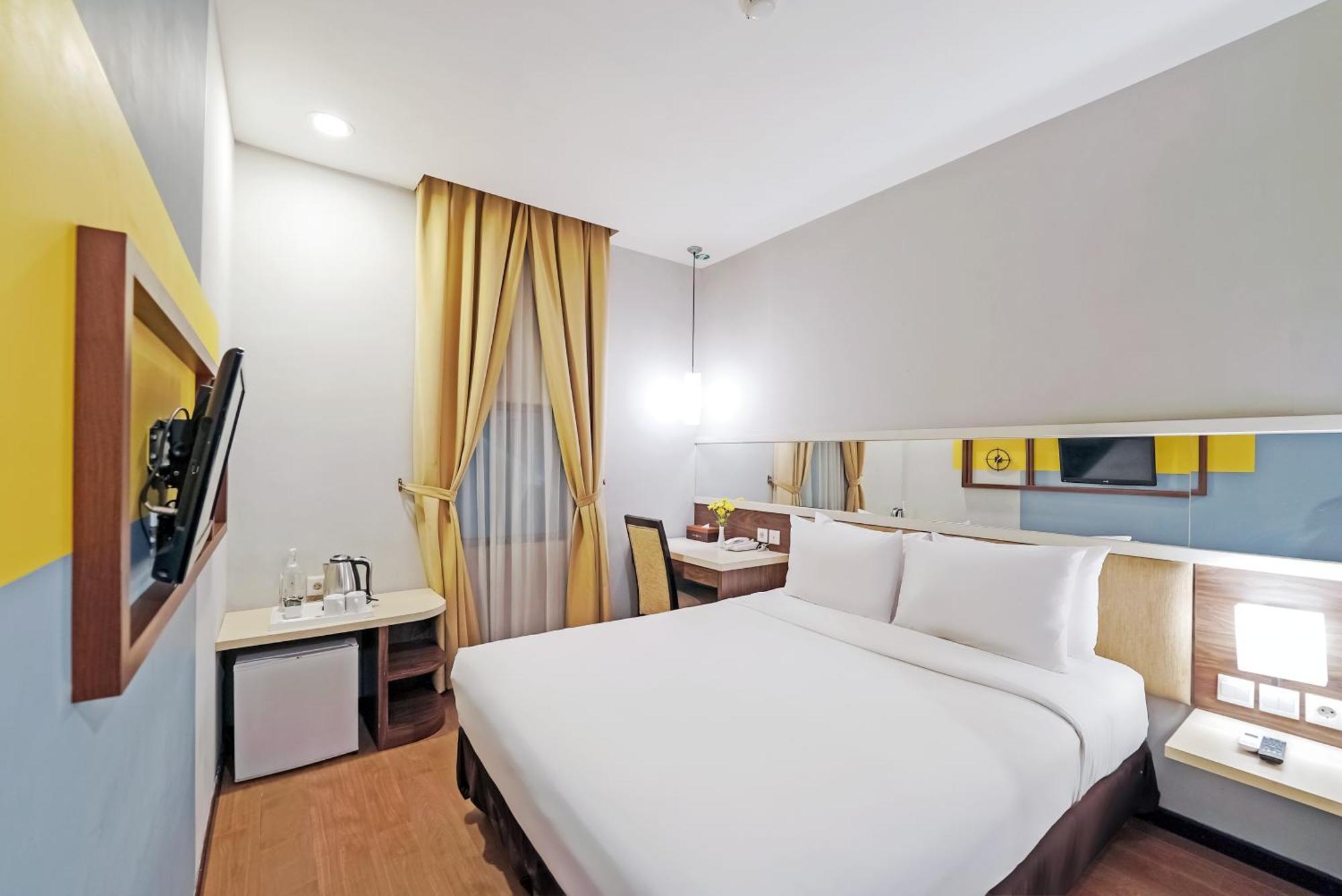 Tjokro Hotel Klaten Esterno foto