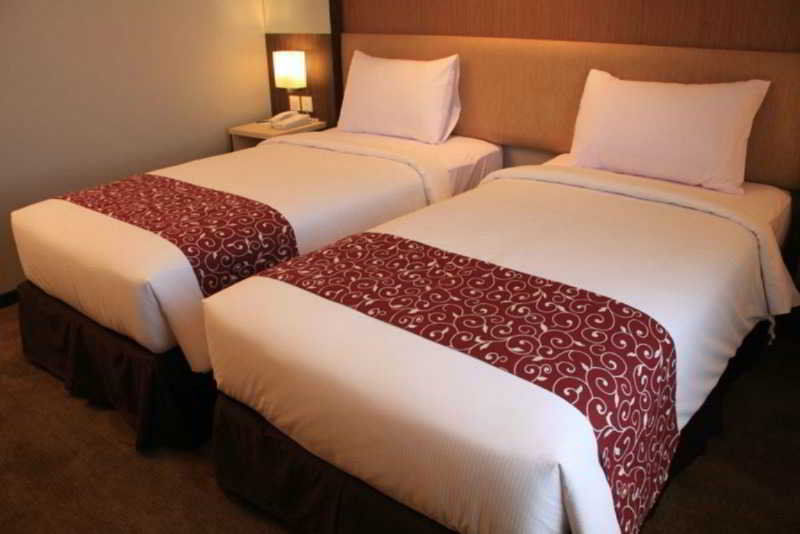 Tjokro Hotel Klaten Esterno foto