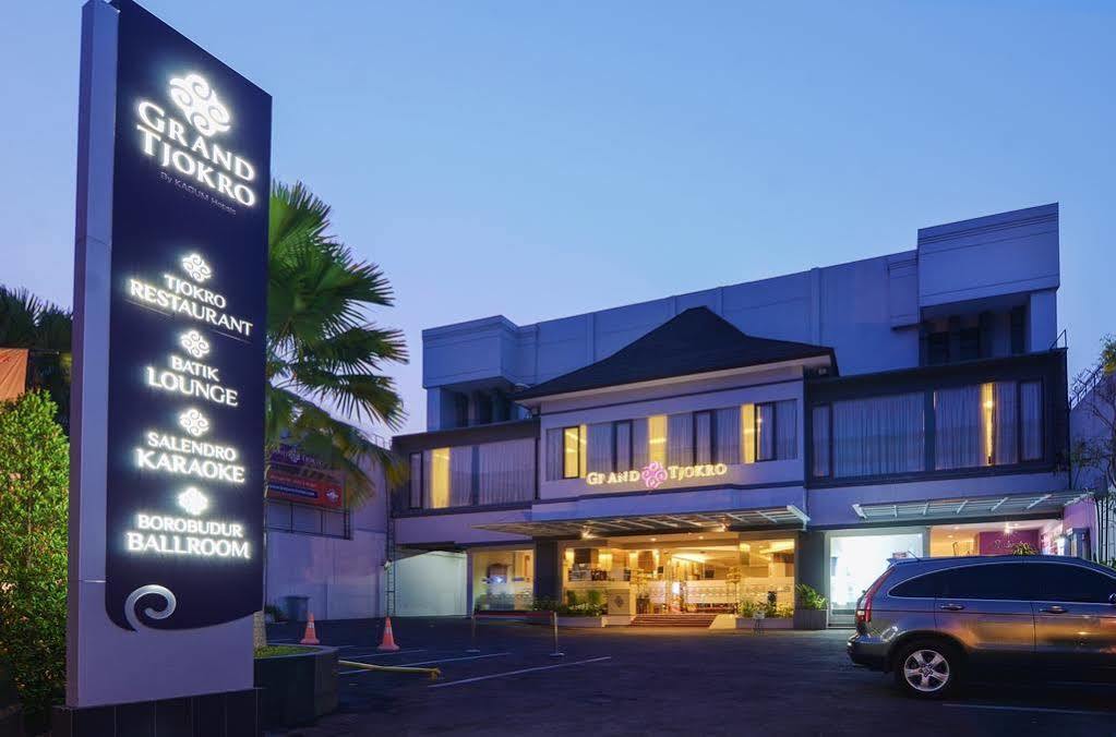 Tjokro Hotel Klaten Esterno foto